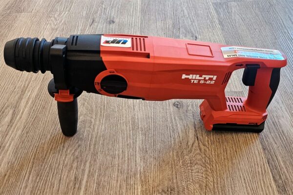 HILTI TE 5-22 INCLUDES BATTERY AND CHARGER - Image 4