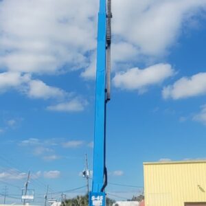 GENIE S-45 BOOM LIFT