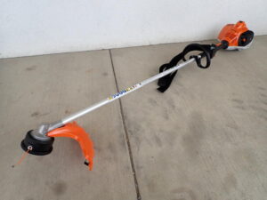 TRIMMER FS70R GAS