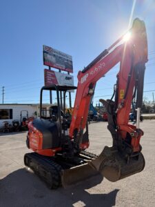 MINI EXCAVATOR KX030