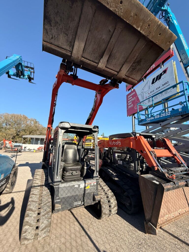 TRACK LOADER SVL-75